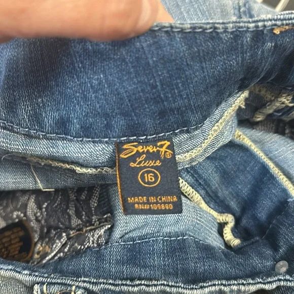 Seven7 Luxe denim shorts size 16 - Picture 4 of 5